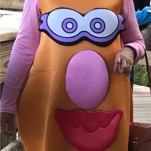 Toy Story’s Mrs. Potato Head costume.